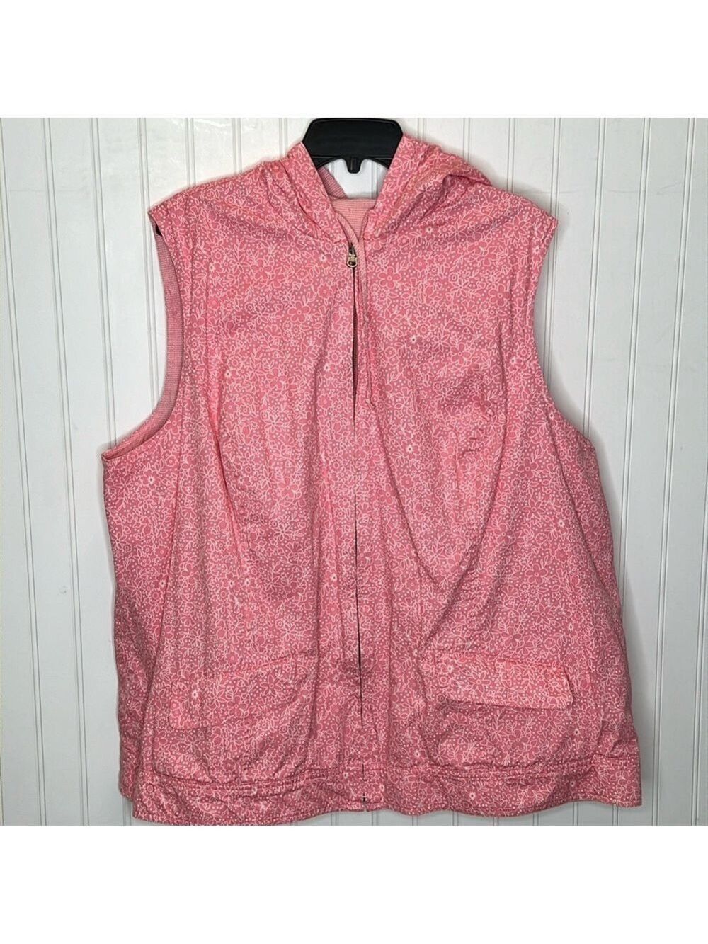 Plus Size Reversible Lightweight Hooded Vest Size 22